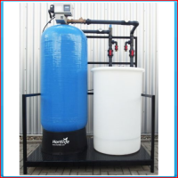 Water softener SRHF 1600 ECO DV / NBP with resin including frame and appendages